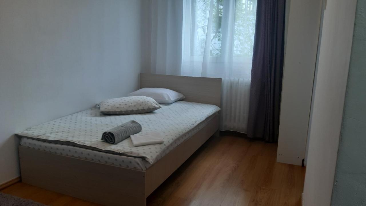 Alba Studio 106 Bucarest Esterno foto